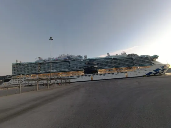 cruiseship