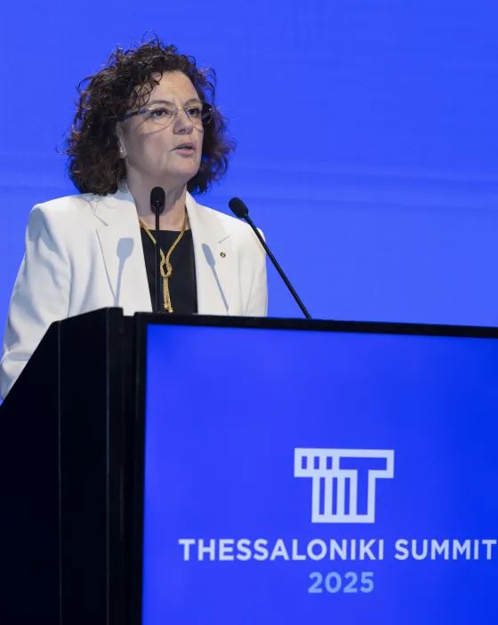Λουκία Σαράντη