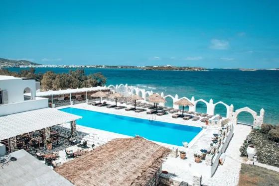 selina-paros