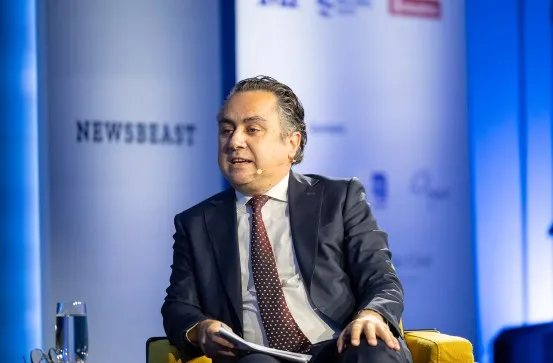 Νίκος Φιλιππίδης.