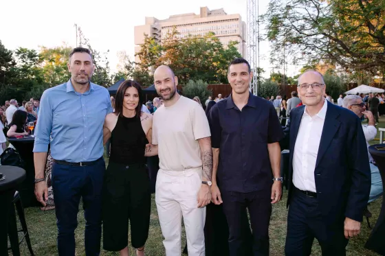 Δήμος Ντικούδης, Εβίνα Μάλτση, Βασίλης Σπανούλης Νίκος Ζήσης, Βαγγέλης Λιόλιος