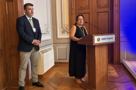 O Δρ. Παντελής Βογιατζής και η Δρ. Πασχαλιά Κιομουρτζή κατά την παρουσιασή τους