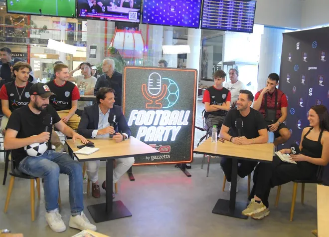 Pre-game show με Χάρη Κοπιτσή και Γιώργο Λιβάνη