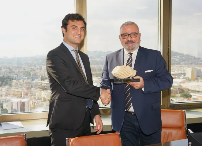 Signing Ceremony, Nikolas Rigas (EnEarth) - Mihail Polendakov 