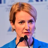 alexandra_sdoukou