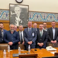 ΠΑΣΟΚ ΕΛΕΤΑΕΝ