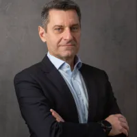 Βικτωρ Παπακωνσταντίνου