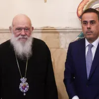 papastayrou_arxiepiskopos