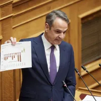 mitsotakis vouli