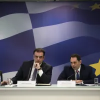 PIERRAKAKIS-PETRALIAS