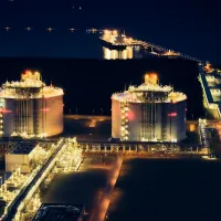  LNG