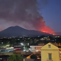 w11-105249VESUVIUS
