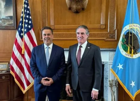 papastavrou-doug burgum