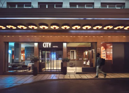 City Hotel exterior