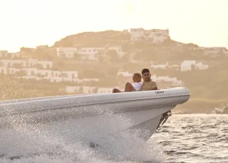 UBER BOAT