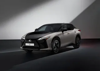LEXUS