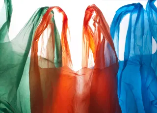 plastikes_sakoules