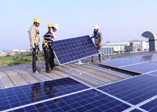 ηλιακή ενέργεια σε στέγες