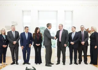 mitsotakis gilfoyl papastavrou chevron stefatos