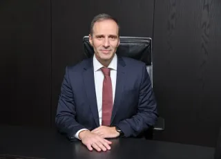 O CEΟ της Σαράντης, Γιάννης Μπούρας