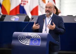 sakis arnaoutoglou 