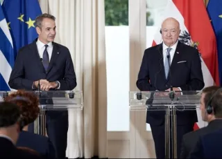 mitsotakis austria stocker
