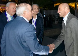 Ο κ. Περιστέρης με τον Dr.Christian Bruch